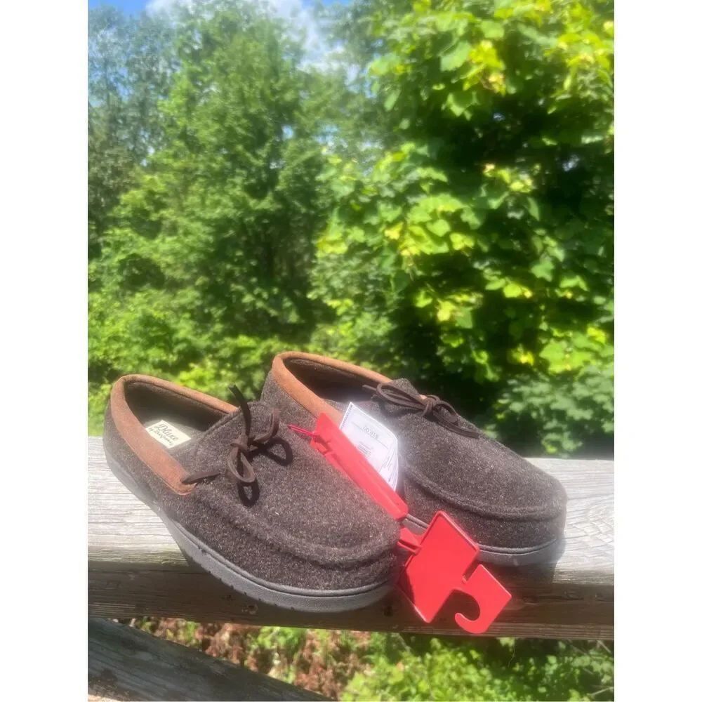 Dluxe Men’s Memory Foam Slippers Sz M 9-10 Brown NWT *